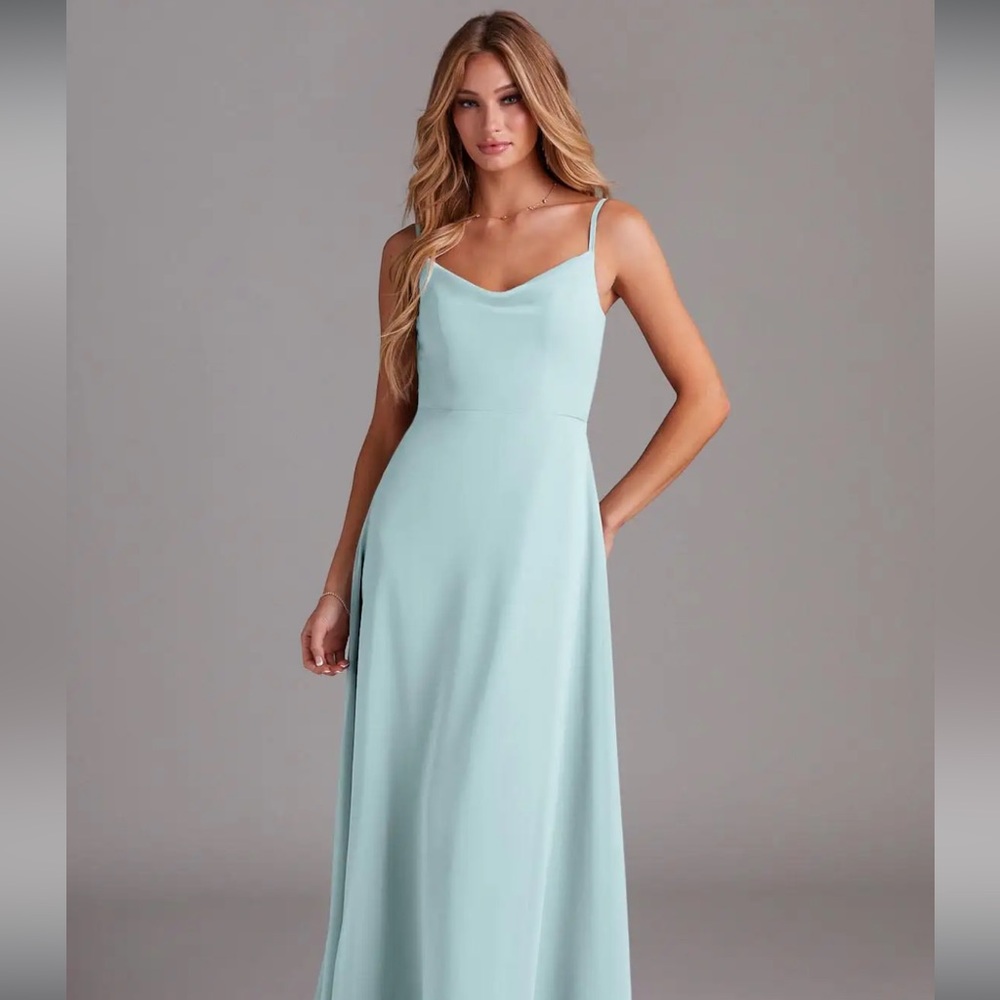 NWT Petite Azazie Daenerys Dress in Mist